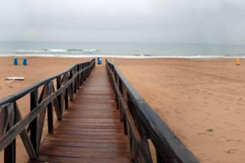 Splendido Appartamento Fronte Mare Vista Spiaggia - Prima Linea Mare Torrevieja Exterior photo